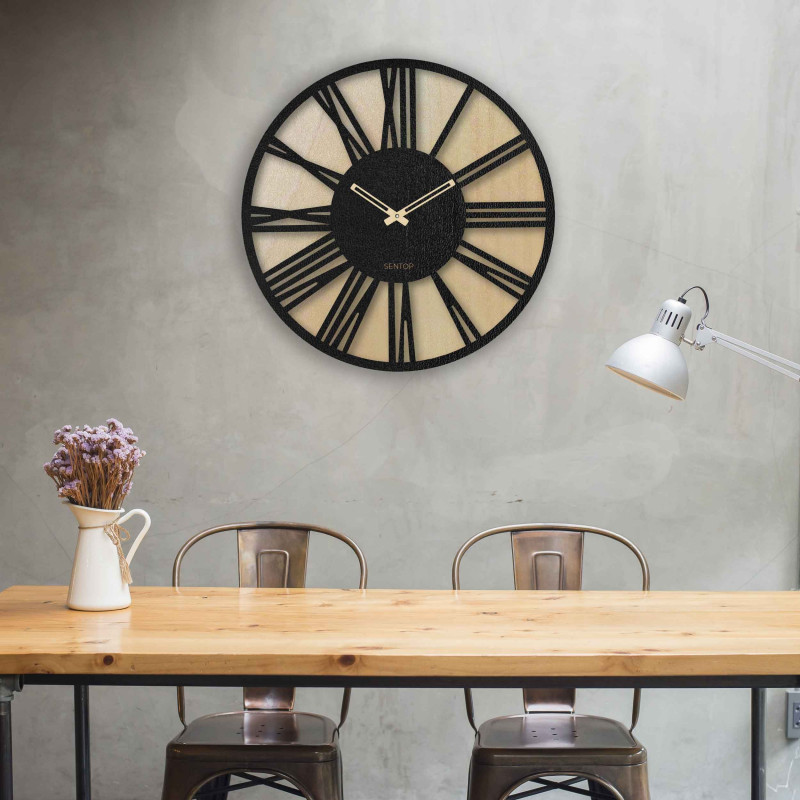 Wooden wall clock with Roman numerals - SONTA
