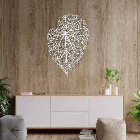 Minimalist wooden painting with leaf detail