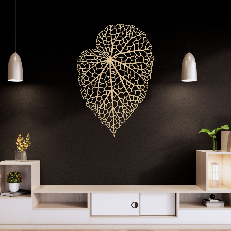 Elegant wooden wall decoration with a leaf motif and natural design
