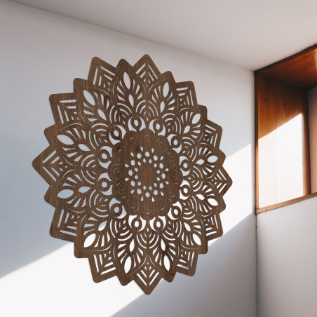 Wooden wall decoration mandala in the shape of the sun - IGNEUS Wooden wall decoration mandala in the shape of the sun - IGNEUS
