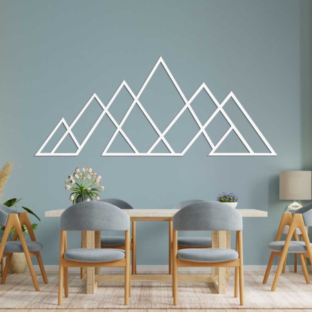The clean lines of the triangles create a harmonious mountain panoramic image with an emphasis on simplicity.