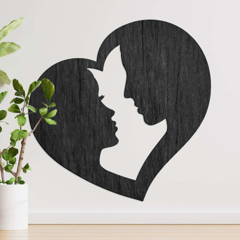 wall painting couple in love in the heart