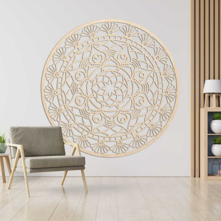 Circular wall decoration with precisely crafted ornaments and a delicate lace structure. Circular wall decoration with precisely crafted ornaments and a delicate lace structure.
