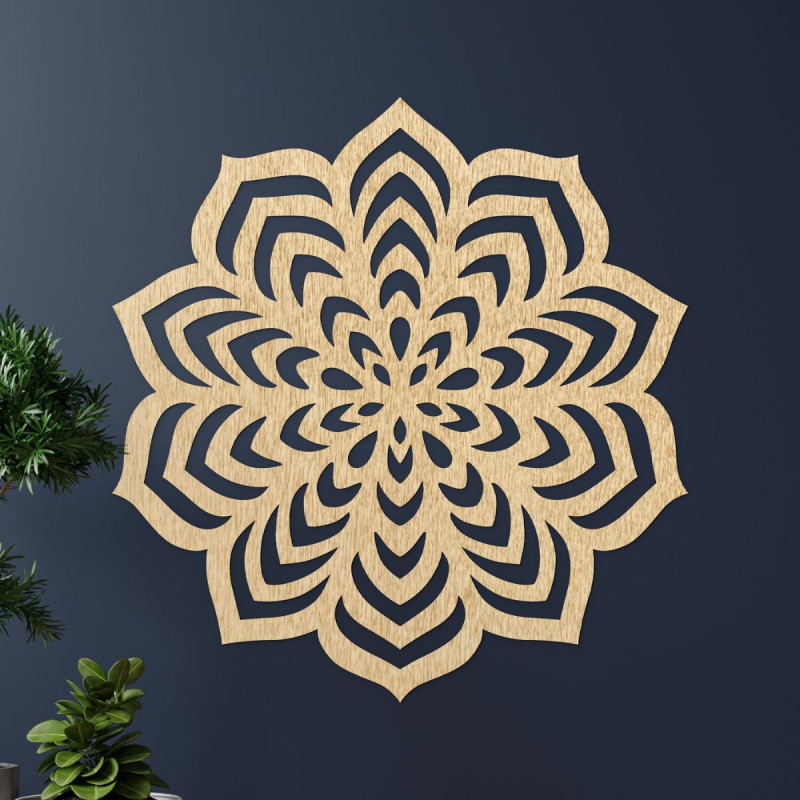 Modern wall decoration with focused, harmonious patterns.