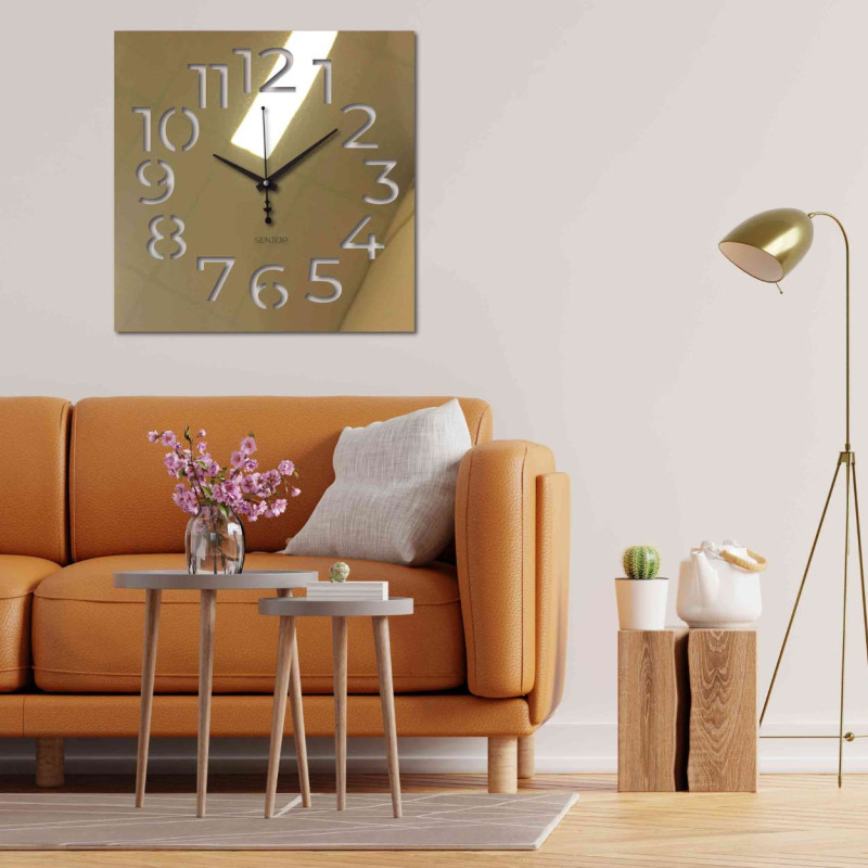 Elegant plexiglass clock - modern design and precision on the wall