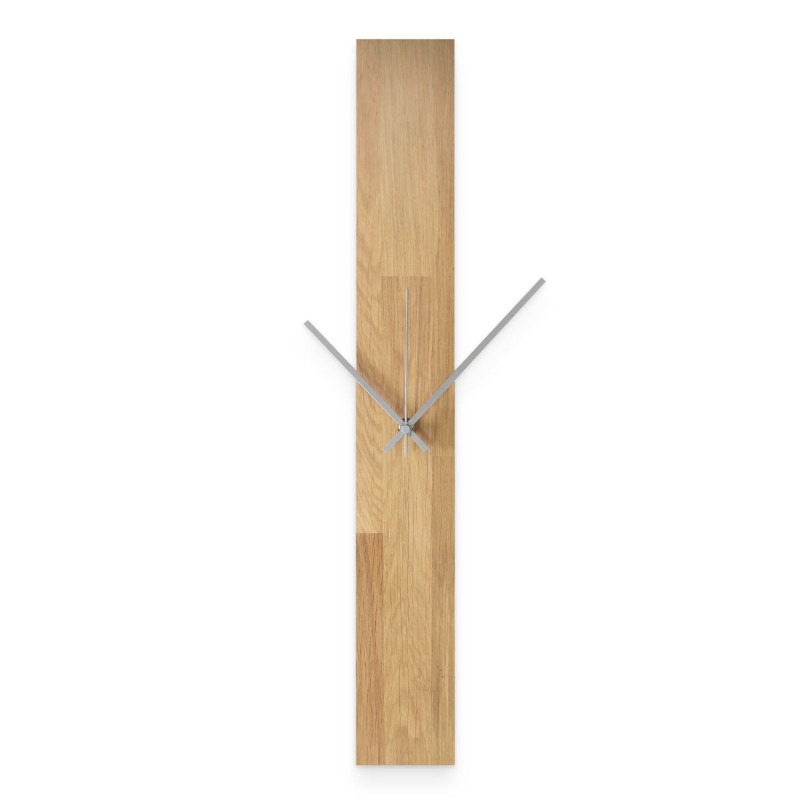 Minimalist clock with a wooden base and black hands, without numbers.