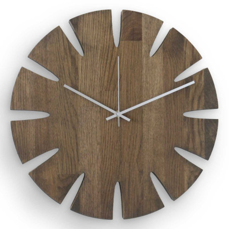 Inexpensive but elegant wooden wall clock suitable for the living room or office. Inexpensive but elegant wooden wall clock suitable for the living room or office.