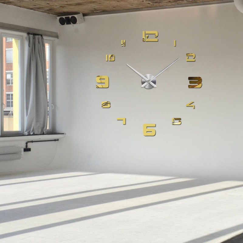 Elegant clock made of plexiglass, adjustable diameter up to 130 cm.