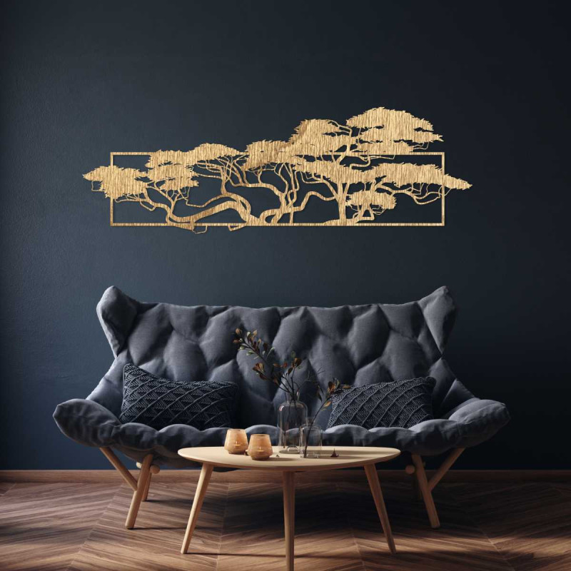 Wooden wall clock with an elegant carved motif, suitable for the living room.