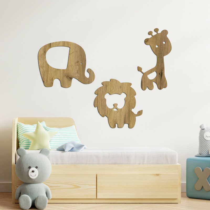 Safari motif made of wood - original interior decoration