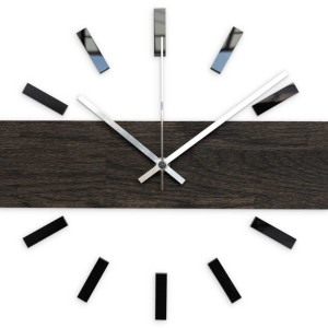 Elegant clock with a wooden motif designed for a children's room. 2