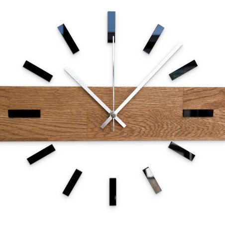 Large wooden clock with a modern design for everyday use. Large wooden clock with a modern design for everyday use.