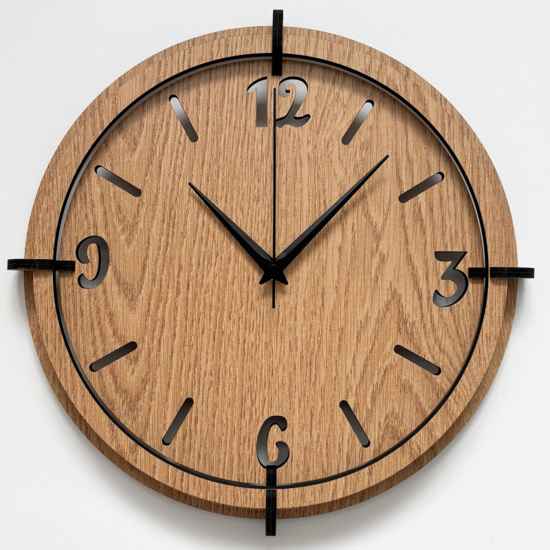 Modern 3D Oak clock - quiet operation, industrial style and timeless elegance