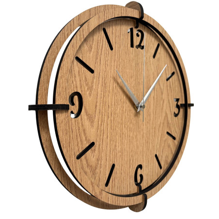 Wooden 3D clock Oak - distinctive black numbers and quiet quartz mechanism