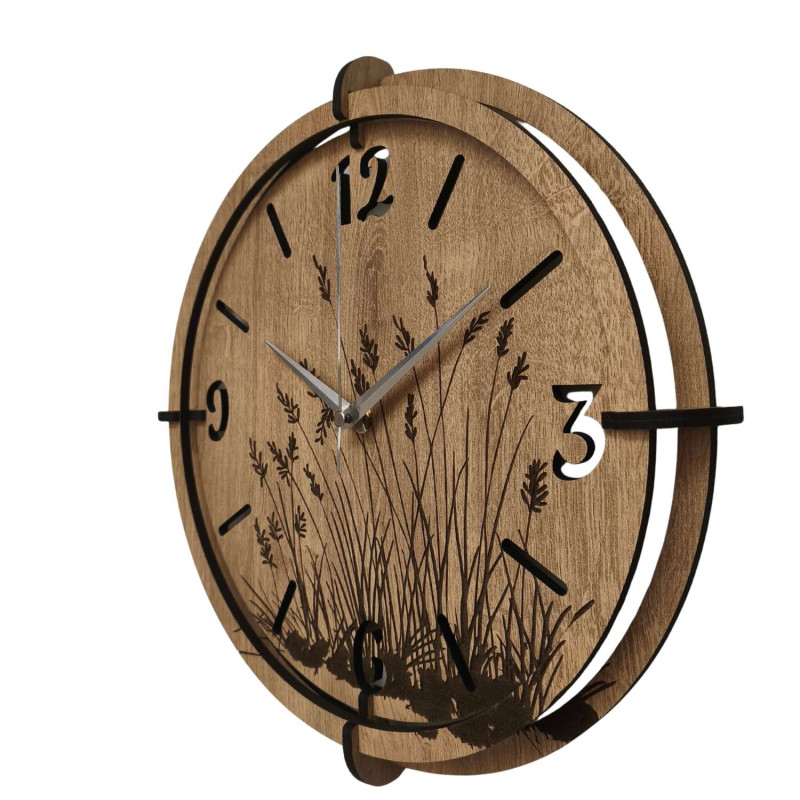 Wooden wall clock with minimalist design for every home