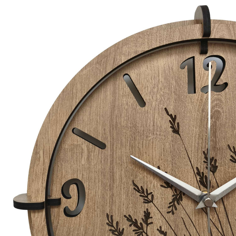 Wooden clock with a delicate meadow grass motif and elegant numbers - ideal for the living room.