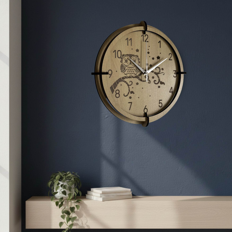 Silent owl clock made of maple - a perfect addition to a child's room and playroom.
