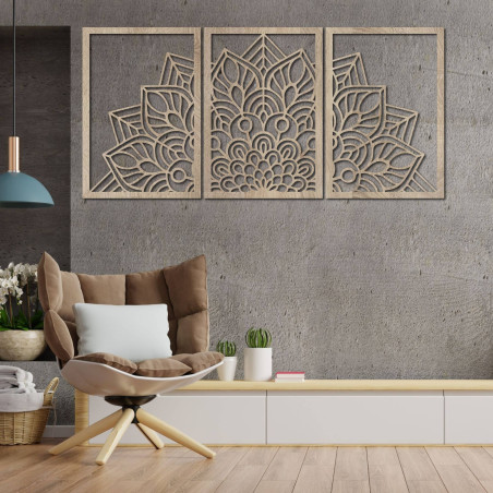 Liven up your walls with a three-piece mandala and a clock made of HDF. Elegance in every detail.