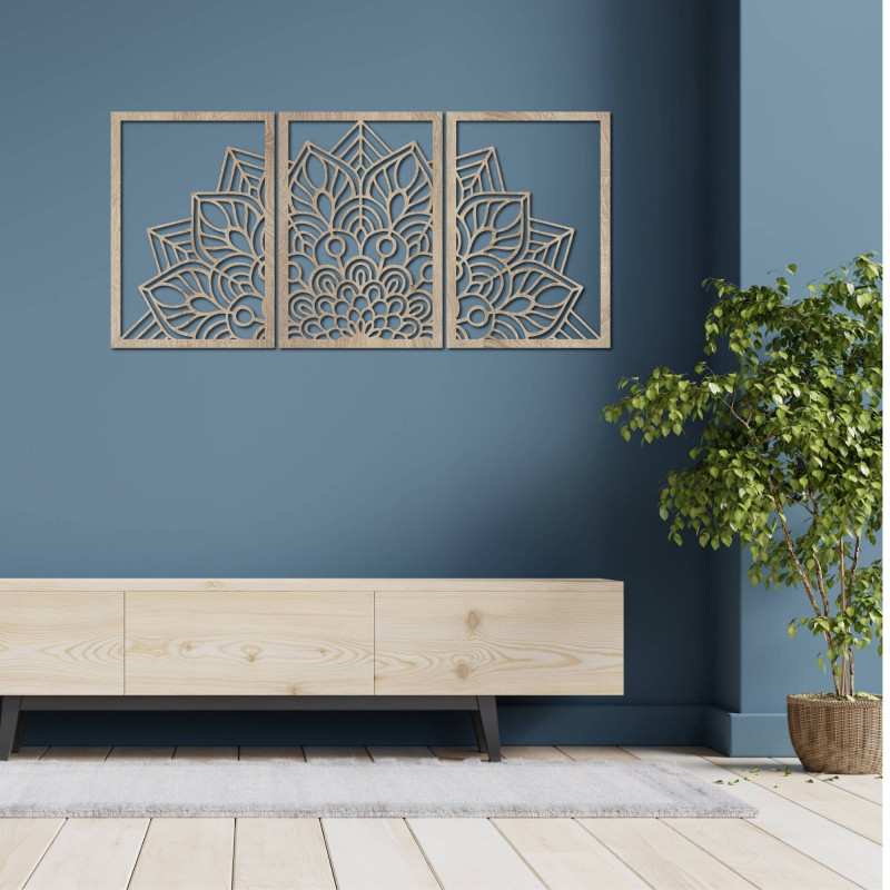 Liven up your walls with a three-piece mandala and a clock made of HDF. Elegance in every detail.