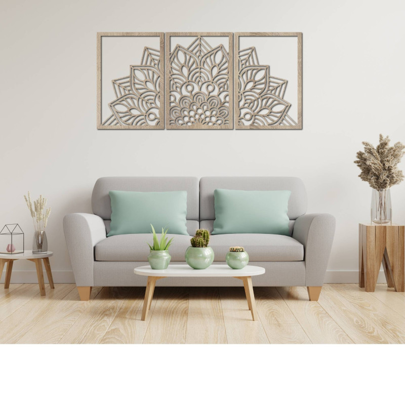Liven up your walls with a three-piece mandala and a clock made of HDF. Elegance in every detail.
