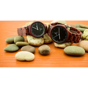 READER wristwatch made of wood. Ladies and men's watches. 2