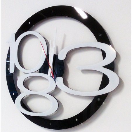 Modern wall clock made of plastic. Own production, X-momo