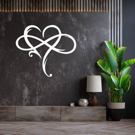 Wooden wall painting with a heart motif | LOVE