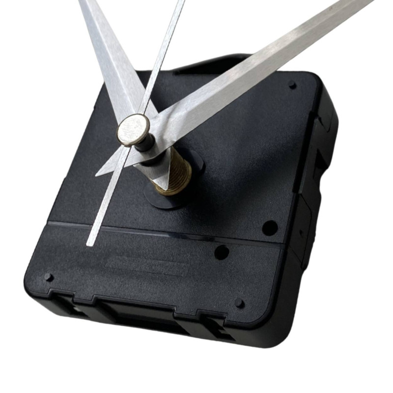 Lightweight aluminum hands in silver color with a pointed design for decorative clocks.