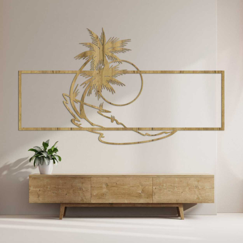 A design painting with a beach and palm tree motif brings freshness and simple elegance to the interior.