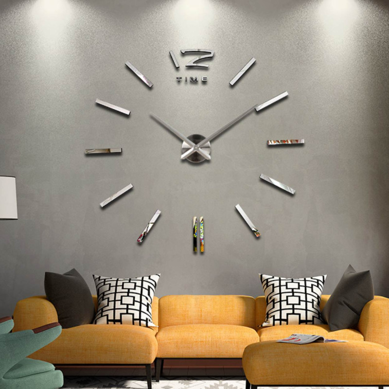 Large gold wall clock for a modern and stylish interior