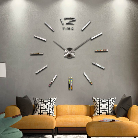 Large gold wall clock for a modern and stylish interior