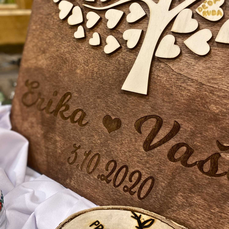 Wedding guest book made of poplar plywood with hearts