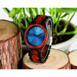 READER wristwatch made of wood. Ladies and men's watches.