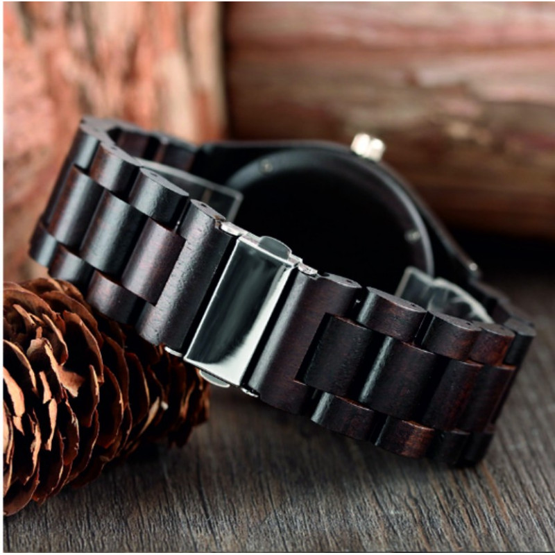 READER wristwatch made of wood. Ladies and men's watches.