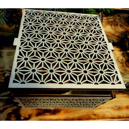 Wood and plastic decorations, Christmas decorations, wooden vintage accessories Wood and plastic decorations, Christmas decorations, wooden vintage accessories