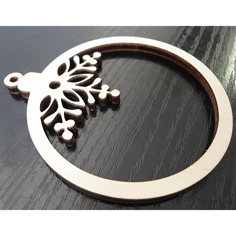 Dimensions of ornaments, Christmas ornaments,wooden accessories, ornaments made of wood and plastic