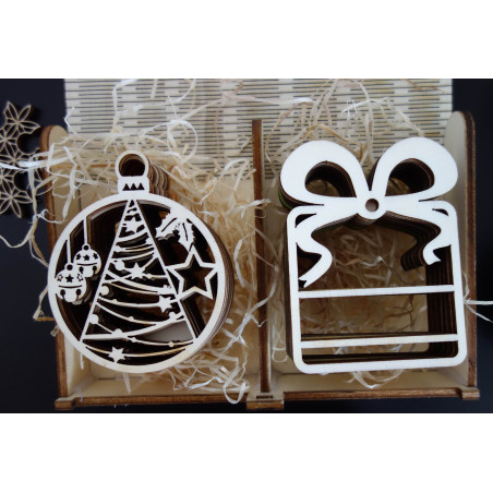 Dimensions of ornaments, Christmas decorations, wood accessories, wood or plastic decorations