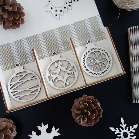 Collection of Christmas decorations, 1 set-18 pieces