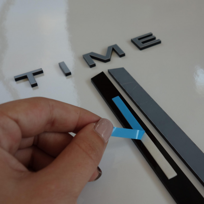 Colorful clocks for your interior. We make the clocks from high-quality Italian plexiglass. This material has a modern